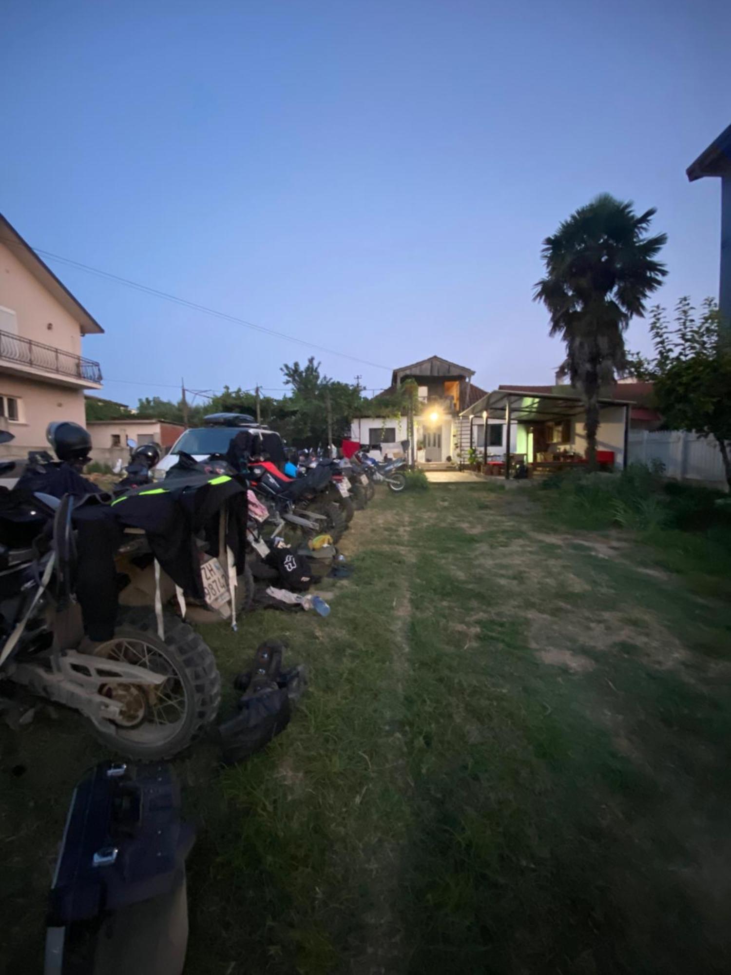 Rupa Guest House Camping Шкодер Экстерьер фото